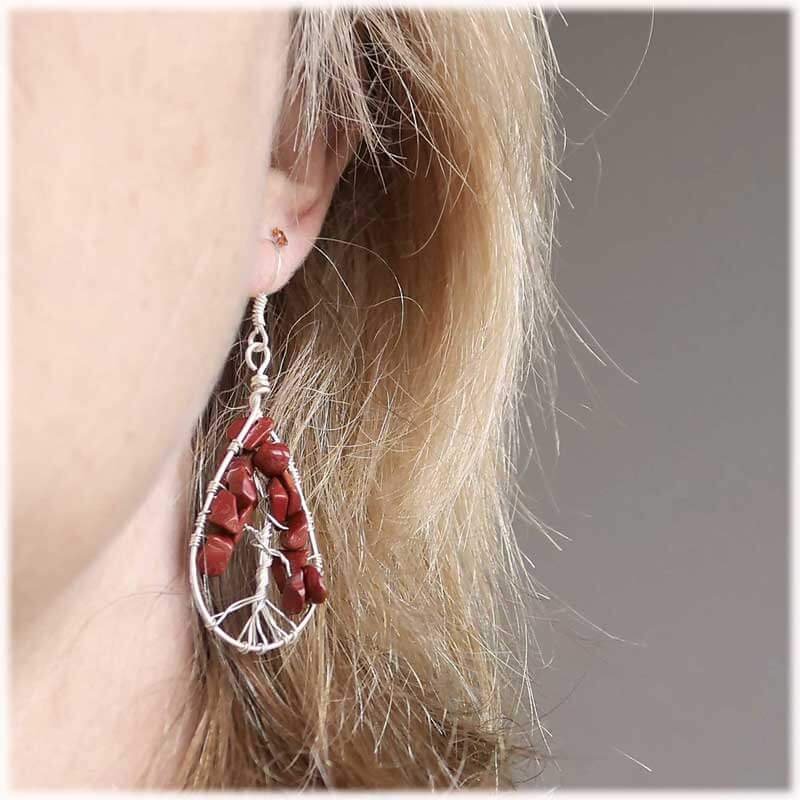 boucles d'oreilles pierre rouge