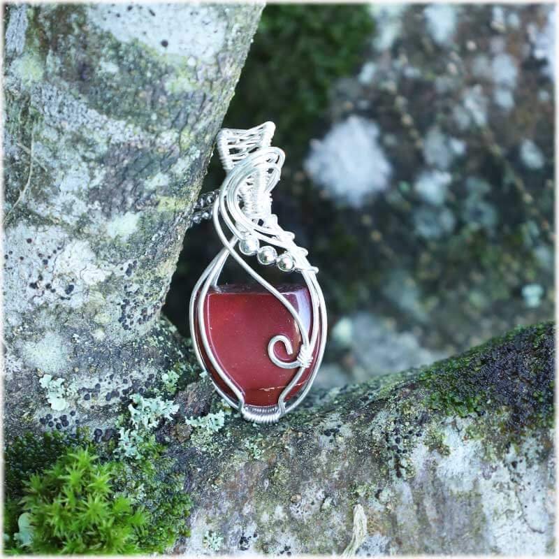 pendentif jaspe rouge